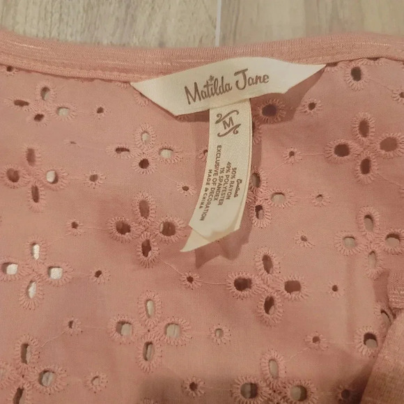 Matilda Jane Heart to Heart Possibilities Pink Knit Women’s Top Sz Medium Vneck. - Picture 6 of 10